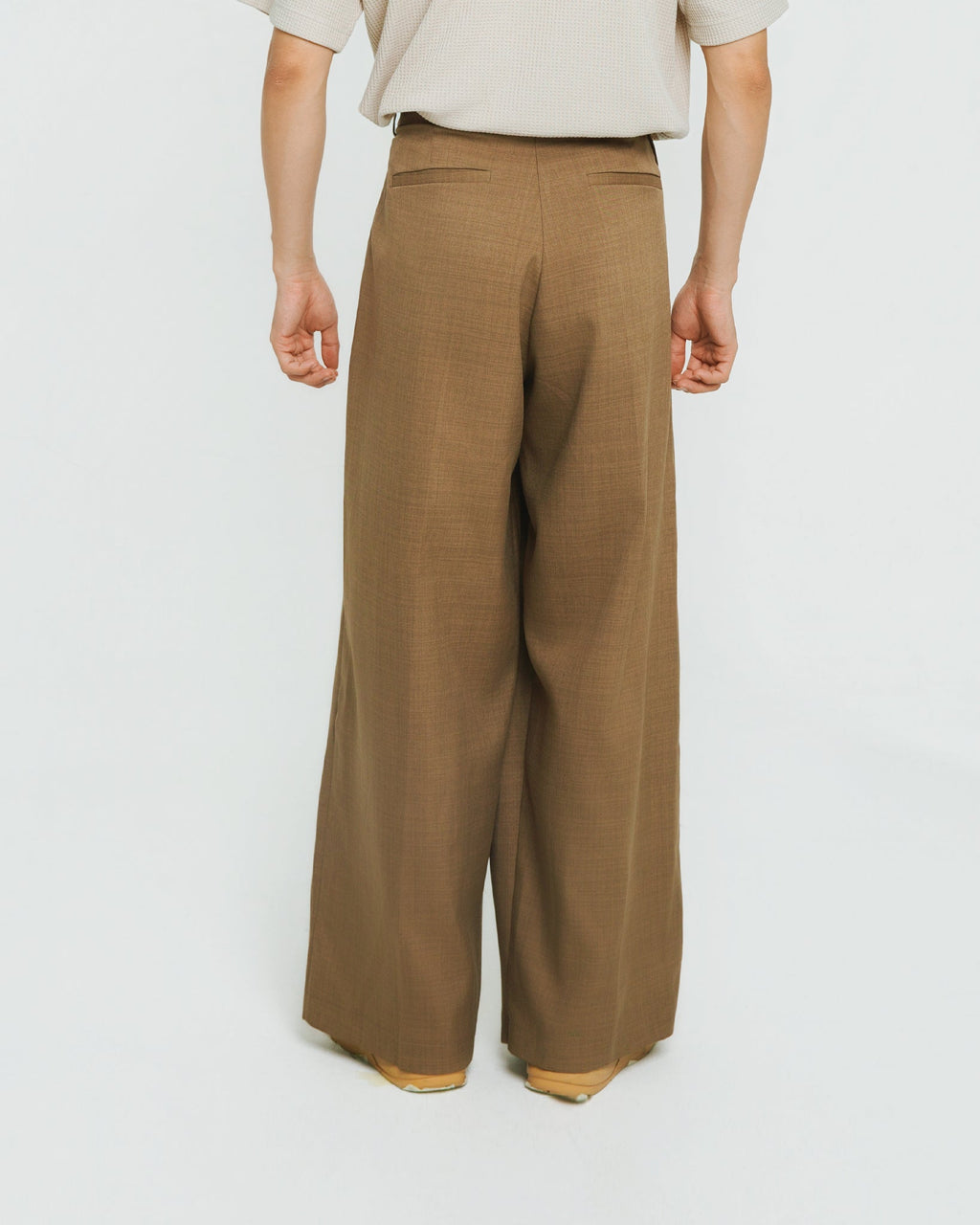 FONTDANT PANTS Brown back view
