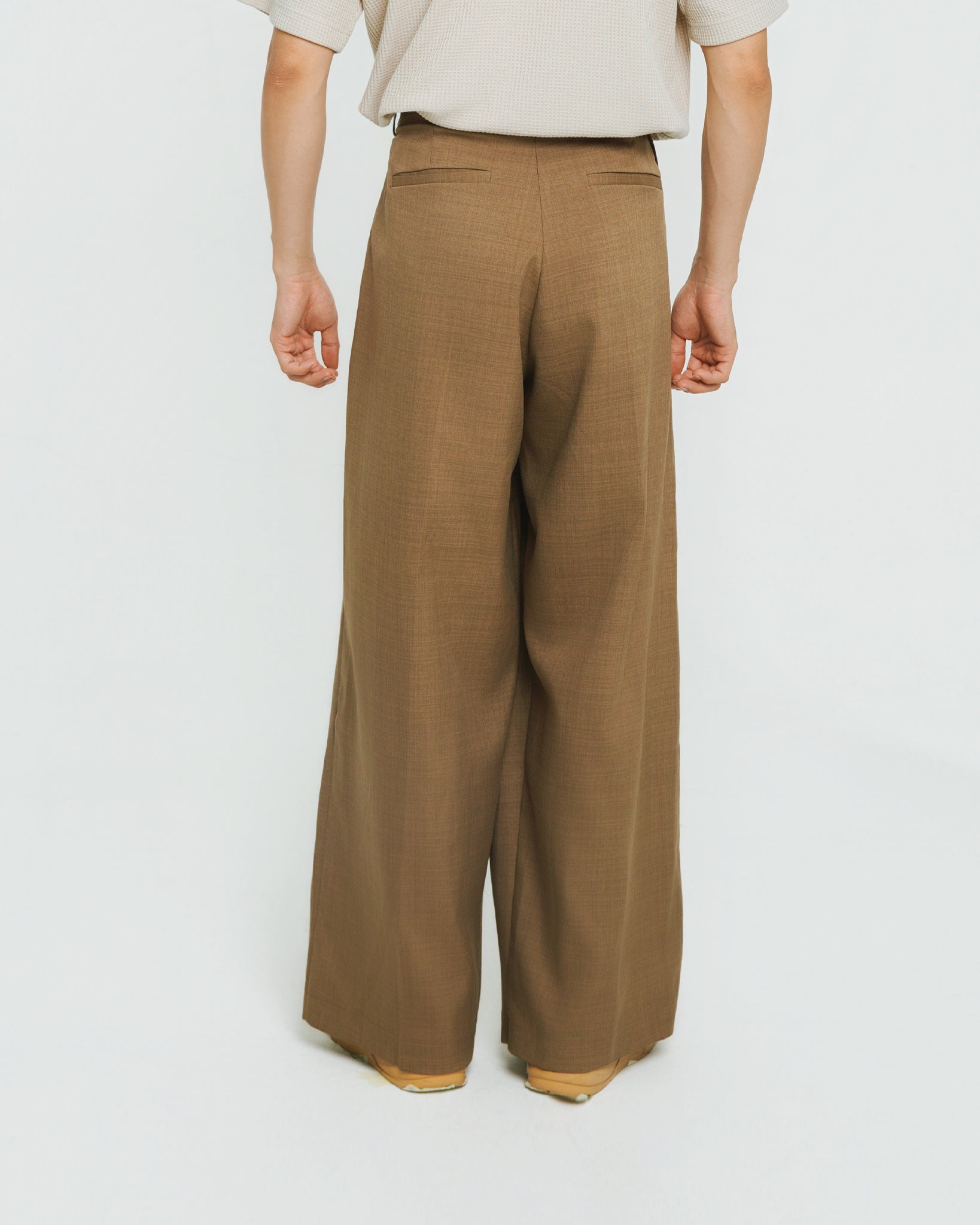 FONTDANT PANTS Brown back view