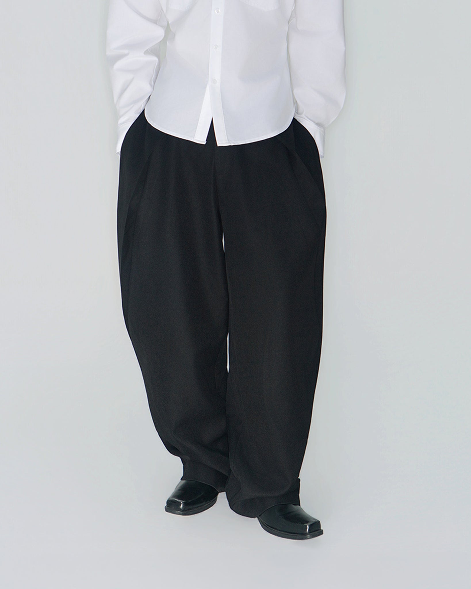 DRAPE VEIL PANTS