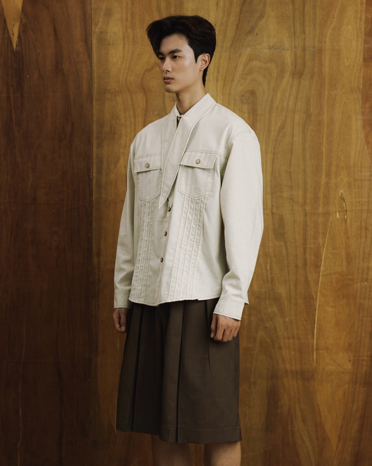 RABBIR SHIRT model side
