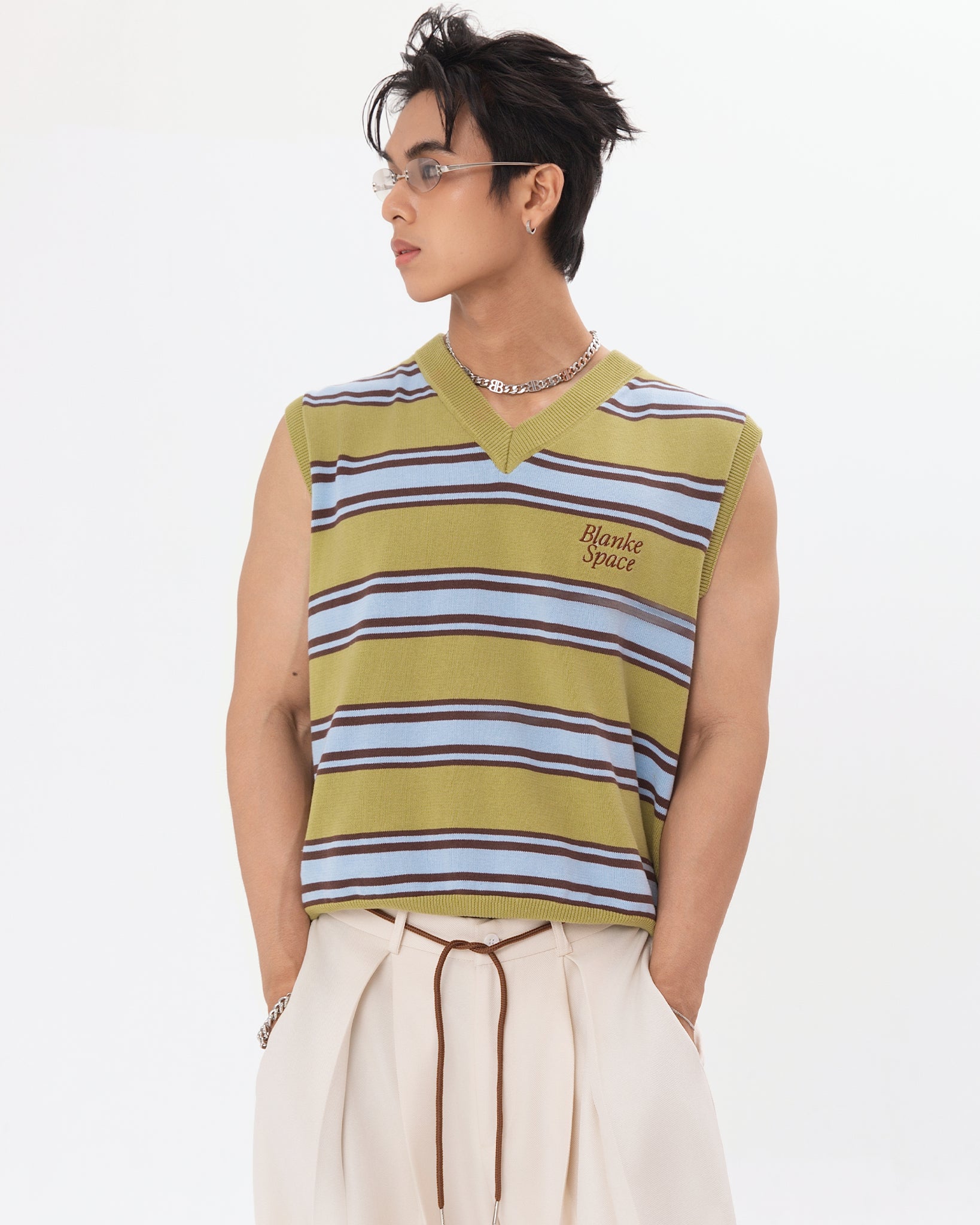 BLANKE KNIT TANKTOP lookbook 1