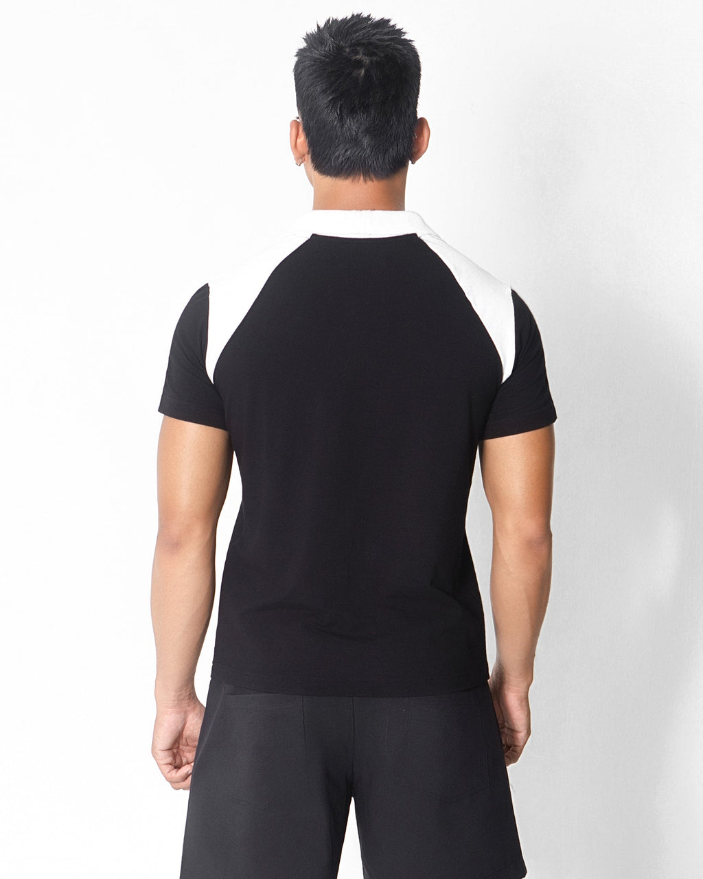 BS BLK Tee model image
