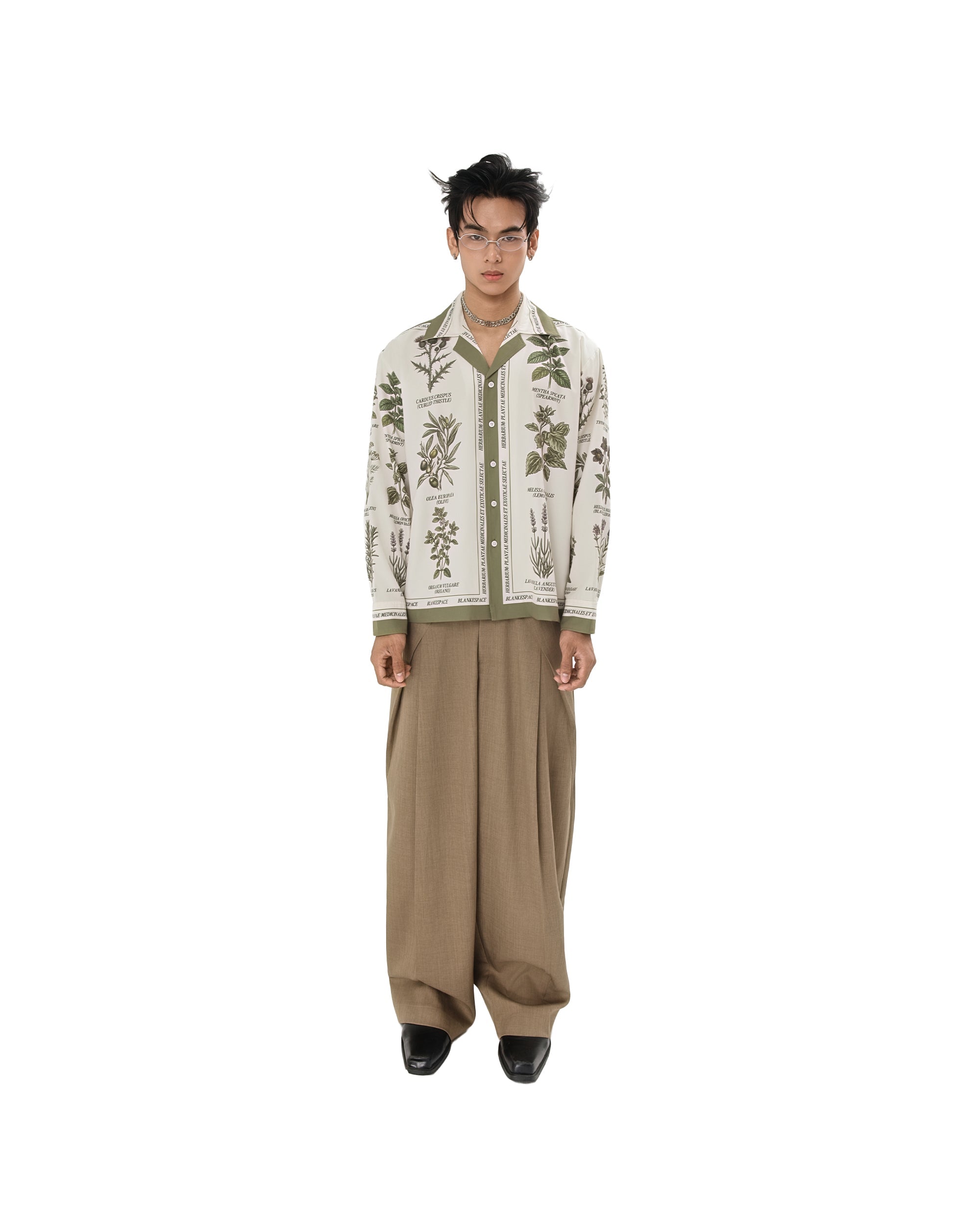 BOTANIC SHIRT model full body