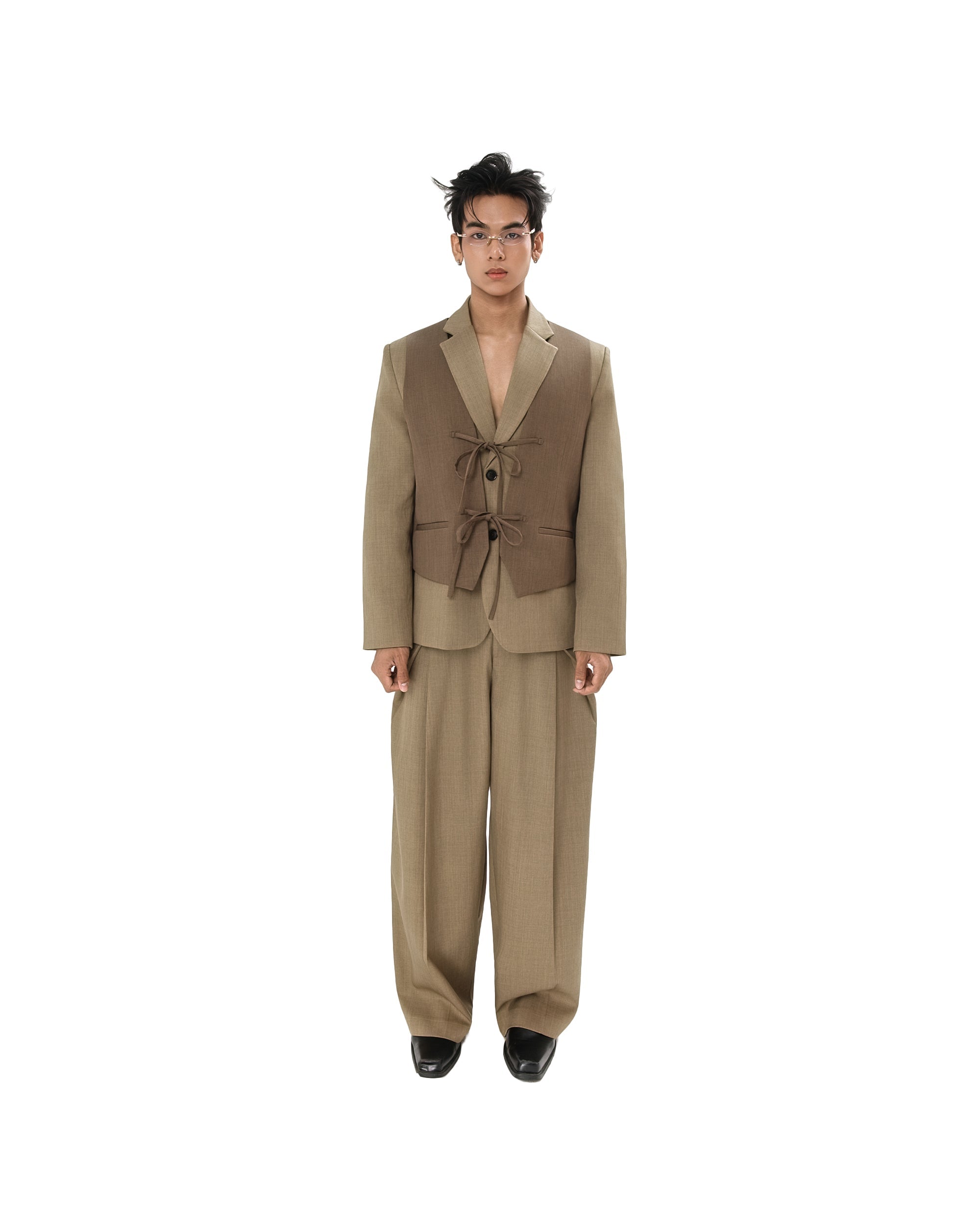 DOUBLE BLAZER model full body