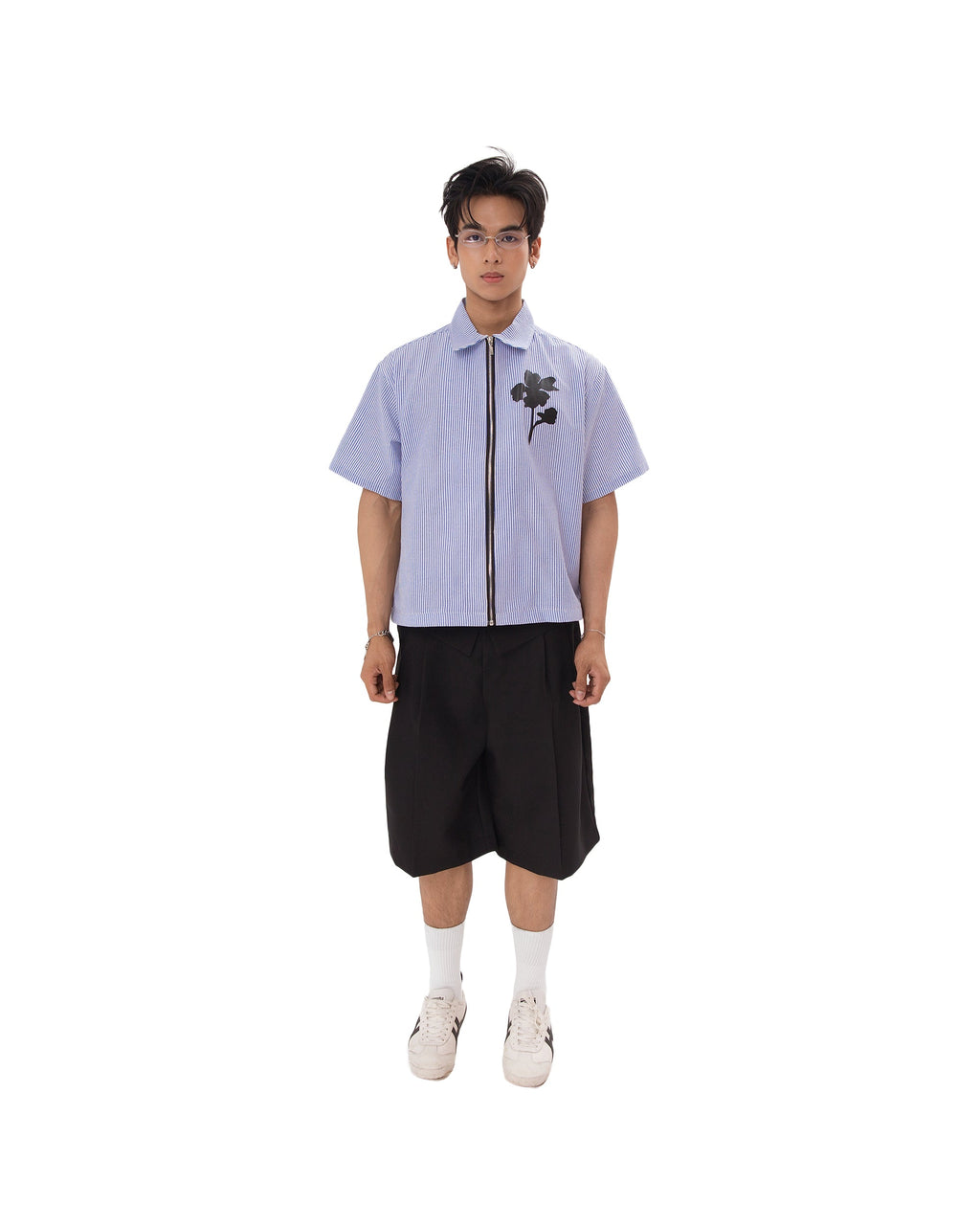 FLEYER SHIRT model white background