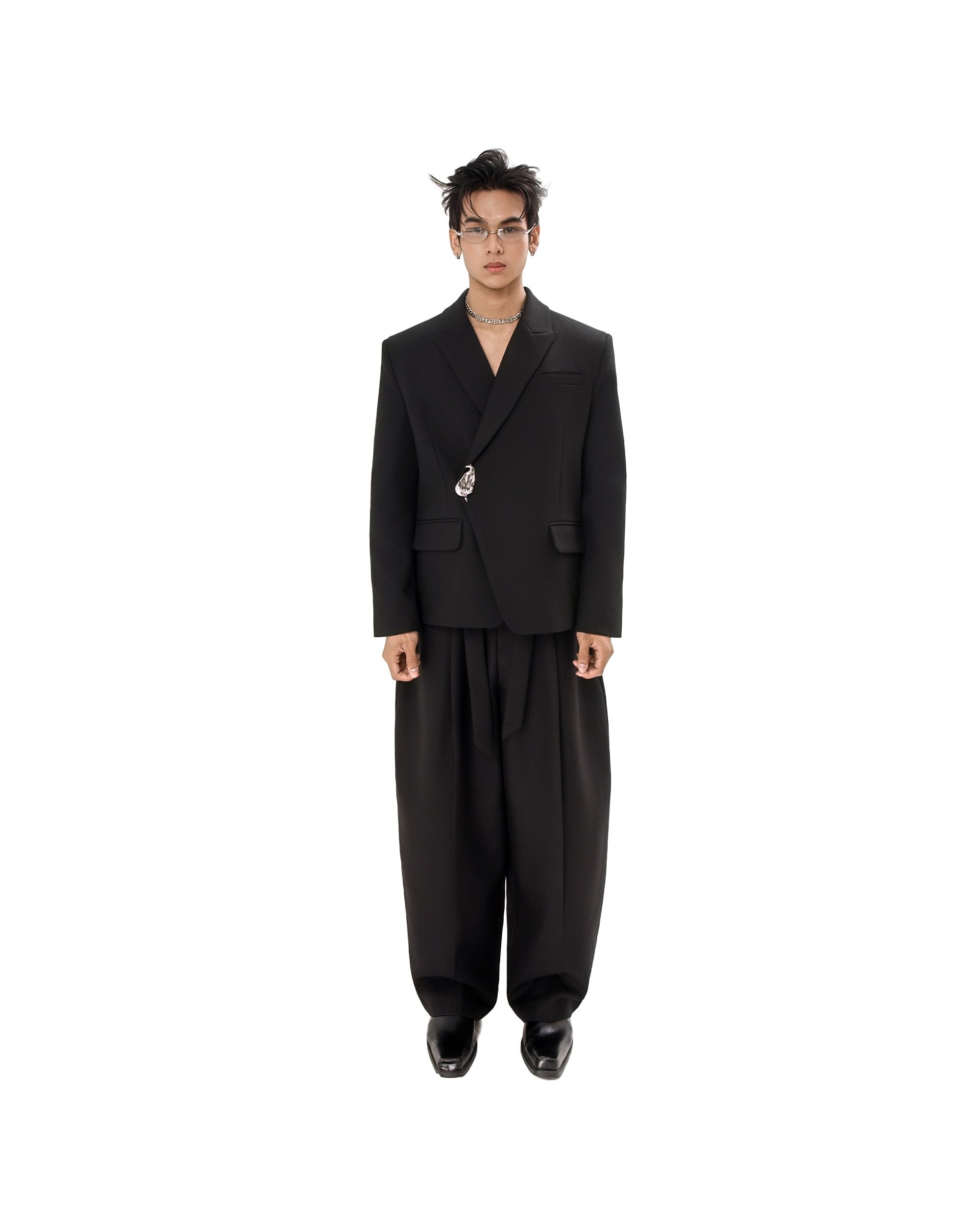 LABINET BLAZER model full body